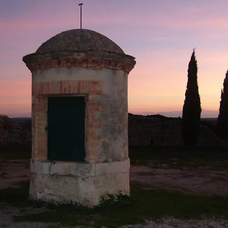 Les Buis De Lussan Lussan (Gard)