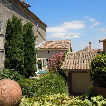 Les Buis De Lussan 3*