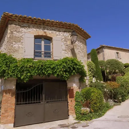 Les Buis De 3* Lussan (Gard)