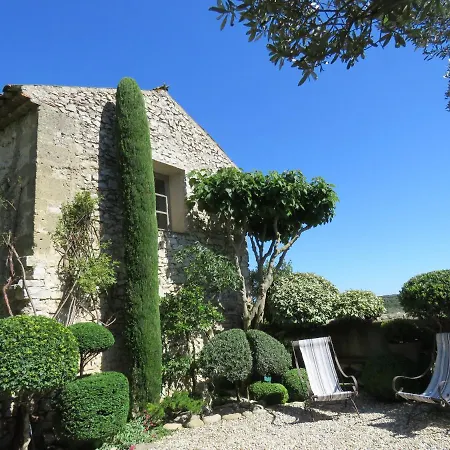 Bed & Breakfast Les Buis De Lussan 3*